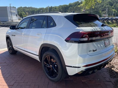 2026 Volkswagen Atlas Cross Sport 2.0T SEL R-Line Black