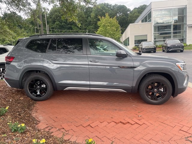 2026 Volkswagen Atlas 2.0T Peak Edition