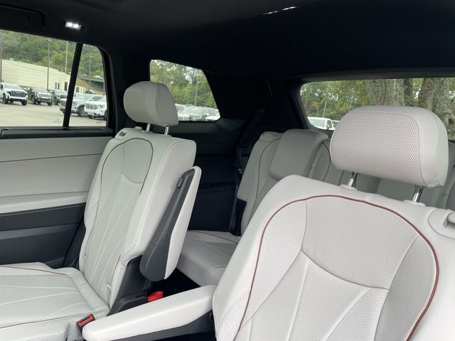 2027 Volkswagen Atlas SEL Premium R-Line - Photo 13
