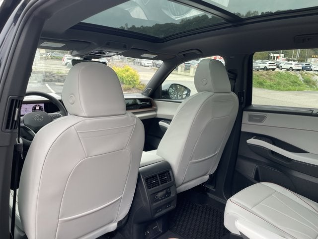 2027 Volkswagen Atlas SEL Premium R-Line - Photo 14