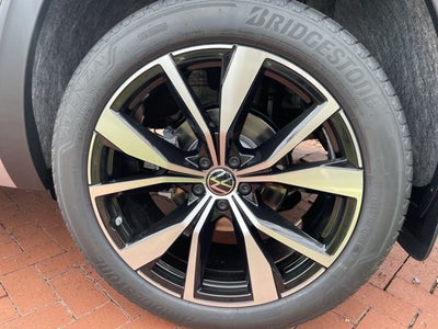 2026 Volkswagen Atlas Cross Sport 2.0T SEL Premium R-Line