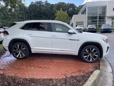 2026 Volkswagen Atlas Cross Sport 2.0T SEL Premium R-Line