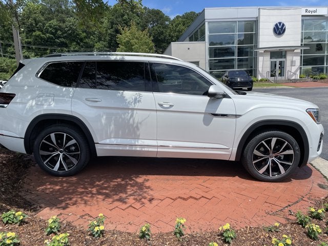 2026 Volkswagen Atlas 2.0T SEL Premium R-Line