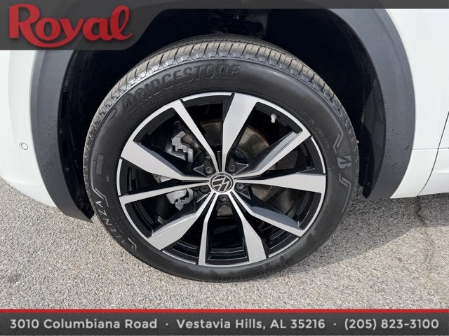 2025 Volkswagen Atlas 2.0T SEL Premium R-Line