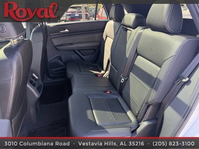2023 Volkswagen Atlas Cross Sport 2.0T SEL R-Line Black