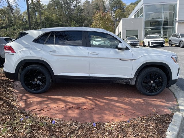 2026 Volkswagen Atlas Cross Sport 2.0T SE w/Technology