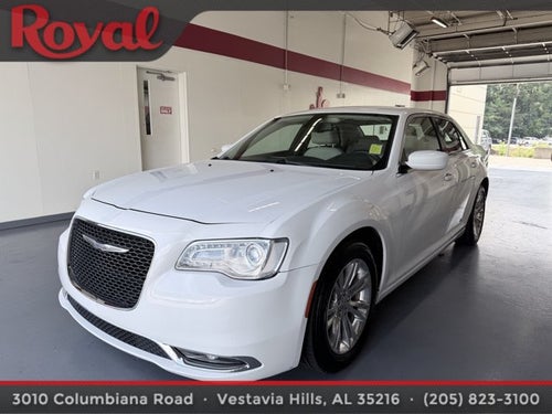 2017 Chrysler 300 Limited