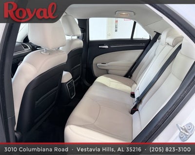 2017 Chrysler 300 Limited
