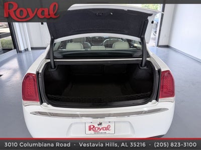 2017 Chrysler 300 Limited