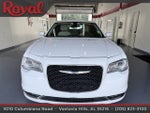 2017 Chrysler 300 Limited