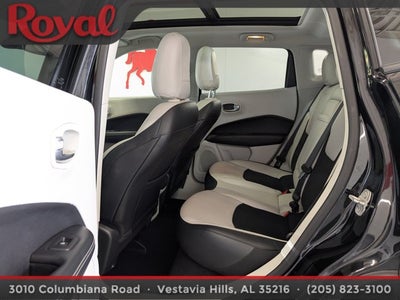 2019 Jeep Compass Latitude w/Sun/Wheel Pkg