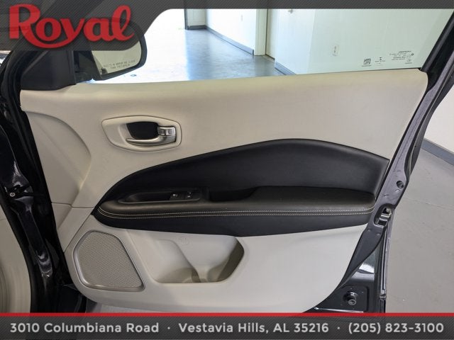 2019 Jeep Compass Latitude w/Sun/Wheel Pkg