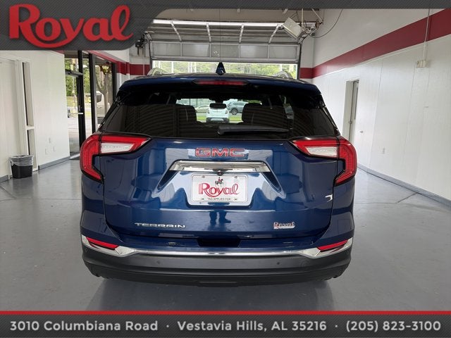 2022 GMC Terrain SLT
