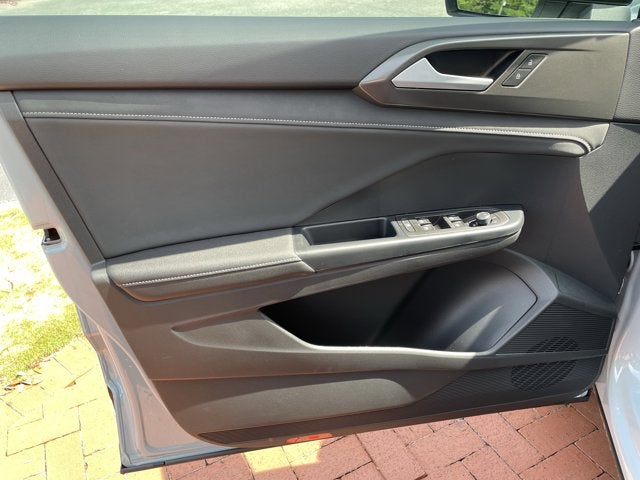 2026 Volkswagen Taos SE Black