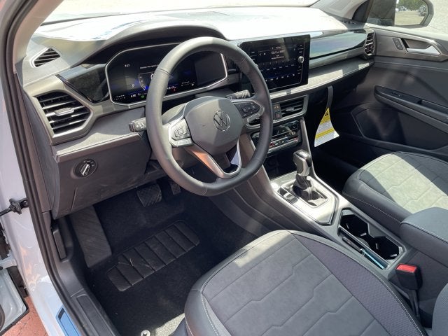 2026 Volkswagen Taos SE Black