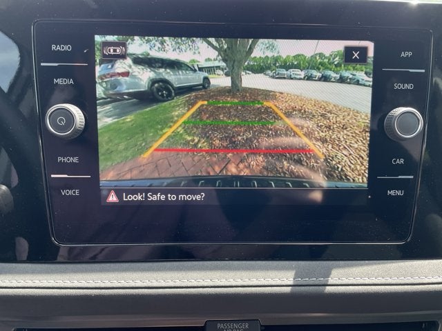 2026 Volkswagen Taos SE Black