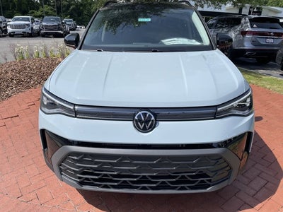 2026 Volkswagen Taos SE Black