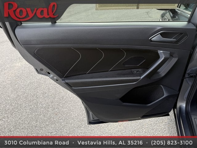 2023 Volkswagen Tiguan SE R-Line Black