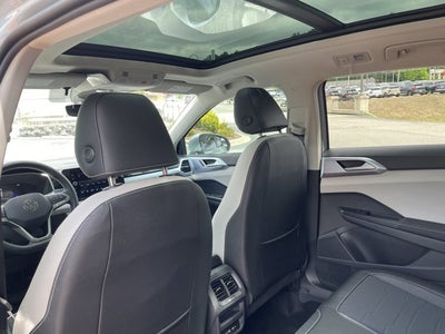 2026 Volkswagen Taos SE