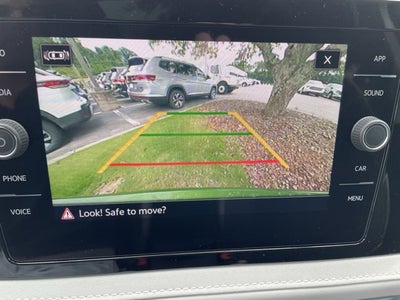 2025 Volkswagen Taos SE