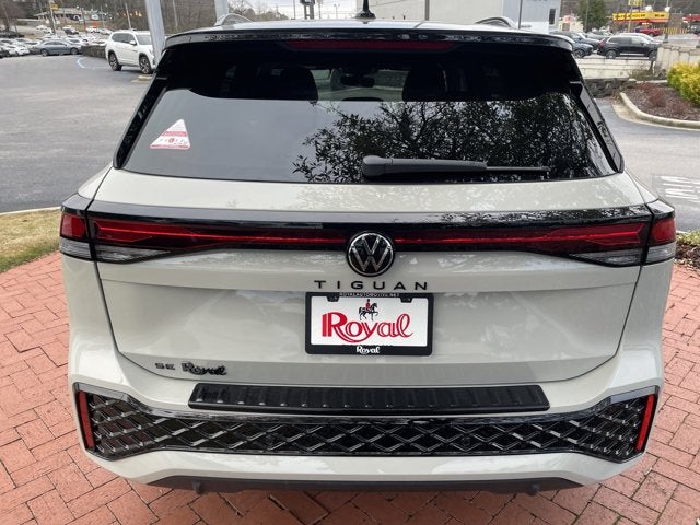 2026 Volkswagen Tiguan SE R-Line Black
