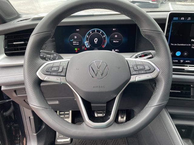 2026 Volkswagen Tiguan SE R-Line Black