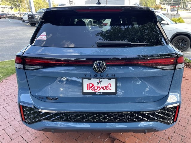 2026 Volkswagen Tiguan SE R-Line Black