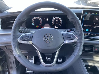 2026 Volkswagen Tiguan SE R-Line Black