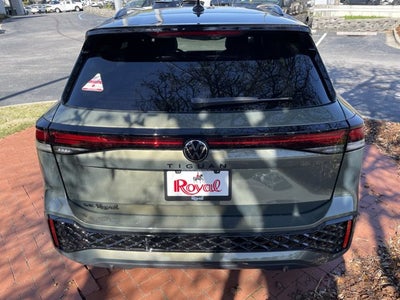 2026 Volkswagen Tiguan SE R-Line Black