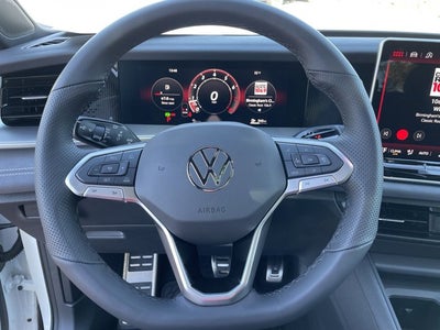 2026 Volkswagen Tiguan SE R-Line Black