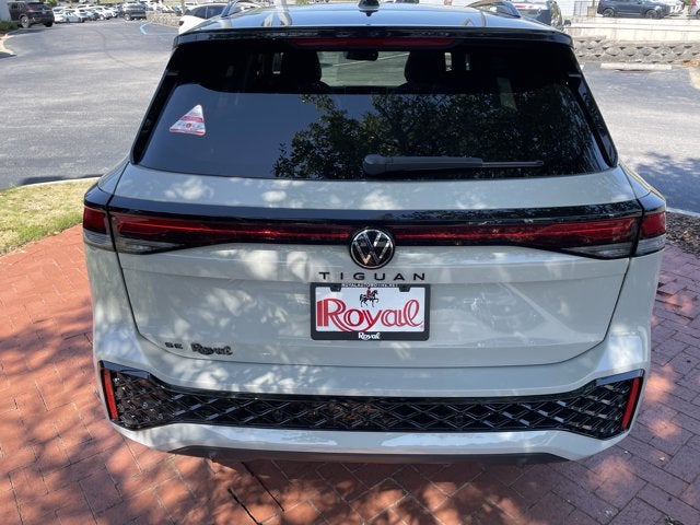 2026 Volkswagen Tiguan SE R-Line Black