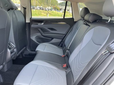 2025 Volkswagen Tiguan SE