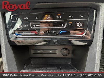 2025 Volkswagen Taos SE