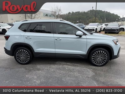 2025 Volkswagen Taos SE