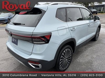 2025 Volkswagen Taos SE