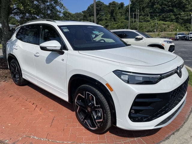 2026 Volkswagen Tiguan SEL R-Line Turbo