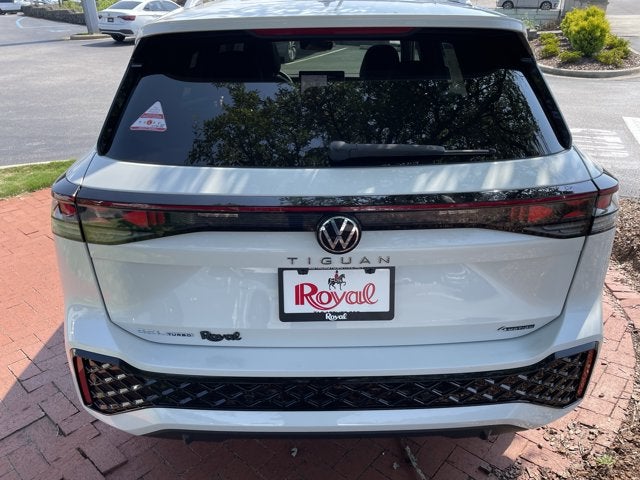 2026 Volkswagen Tiguan SEL R-Line Turbo