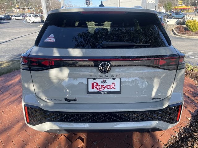 2026 Volkswagen Tiguan SEL R-Line Turbo