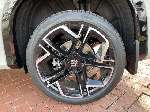 2026 Volkswagen Tiguan SEL R-Line Turbo