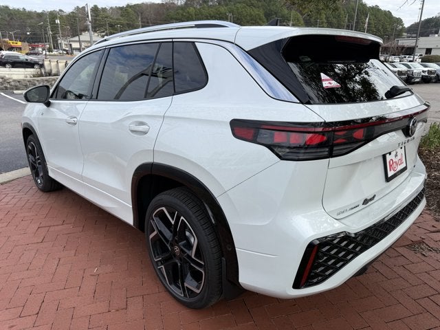 2026 Volkswagen Tiguan SEL R-Line Turbo