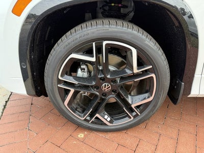 2026 Volkswagen Tiguan SEL R-Line Turbo