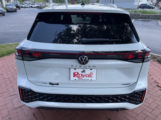 2026 Volkswagen Tiguan SEL R-Line Turbo