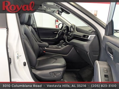 2024 Toyota Highlander XLE