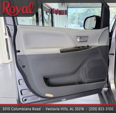 2018 Toyota Sienna XLE
