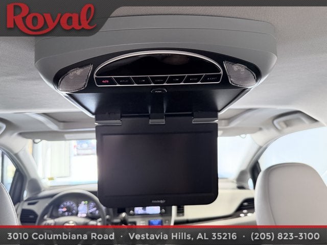 2018 Toyota Sienna XLE