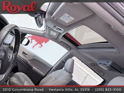 2018 Toyota Sienna XLE