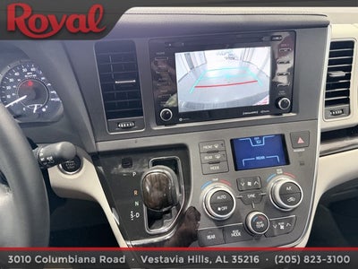 2018 Toyota Sienna XLE