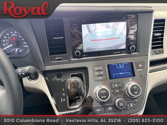 2018 Toyota Sienna XLE
