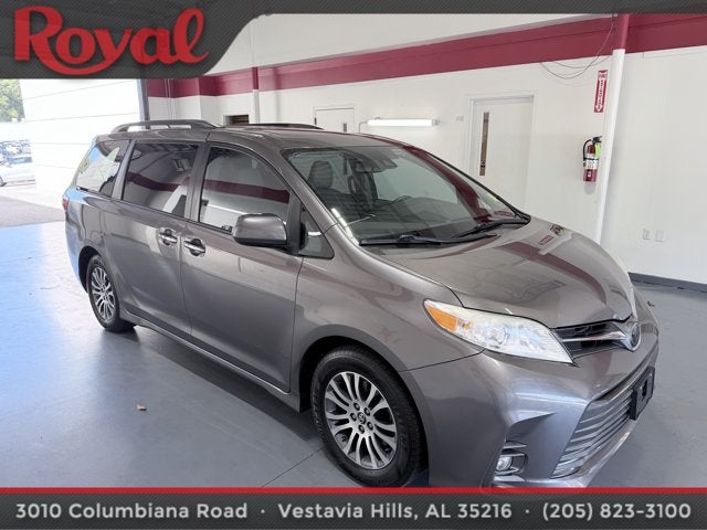 2018 Toyota Sienna XLE