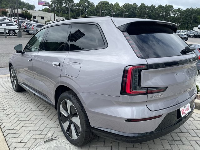 2026 Volvo EX90 Plus